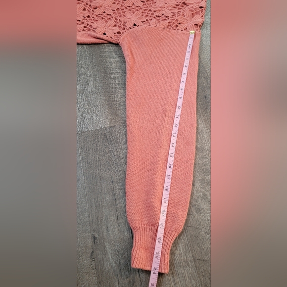 90s Vintg OBR Floral Crochet Open Knit Chunky Cardigan Womens L Rusty Coral Cott - Picture 9 of 10
